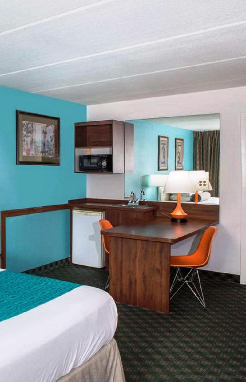 Howard Johnson By Wyndham Clearwater - Dunedin Екстериор снимка